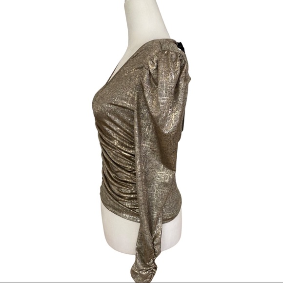 Rachel Zoe Metallic Ruched Long Sleeves Top. Size: Small - Picture 4 of 5
